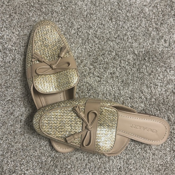 Coach 8.5 Neutral color Mule - Never been worn - Picture 4 of 6